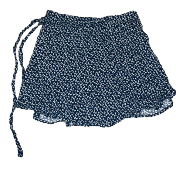 SOLD! Brandy Melville Navy Floral Wrap Mini Skirt, One Size - Picture 2 of 7